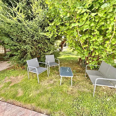 Vintage - Terrasse - Fauteuils De Cinema